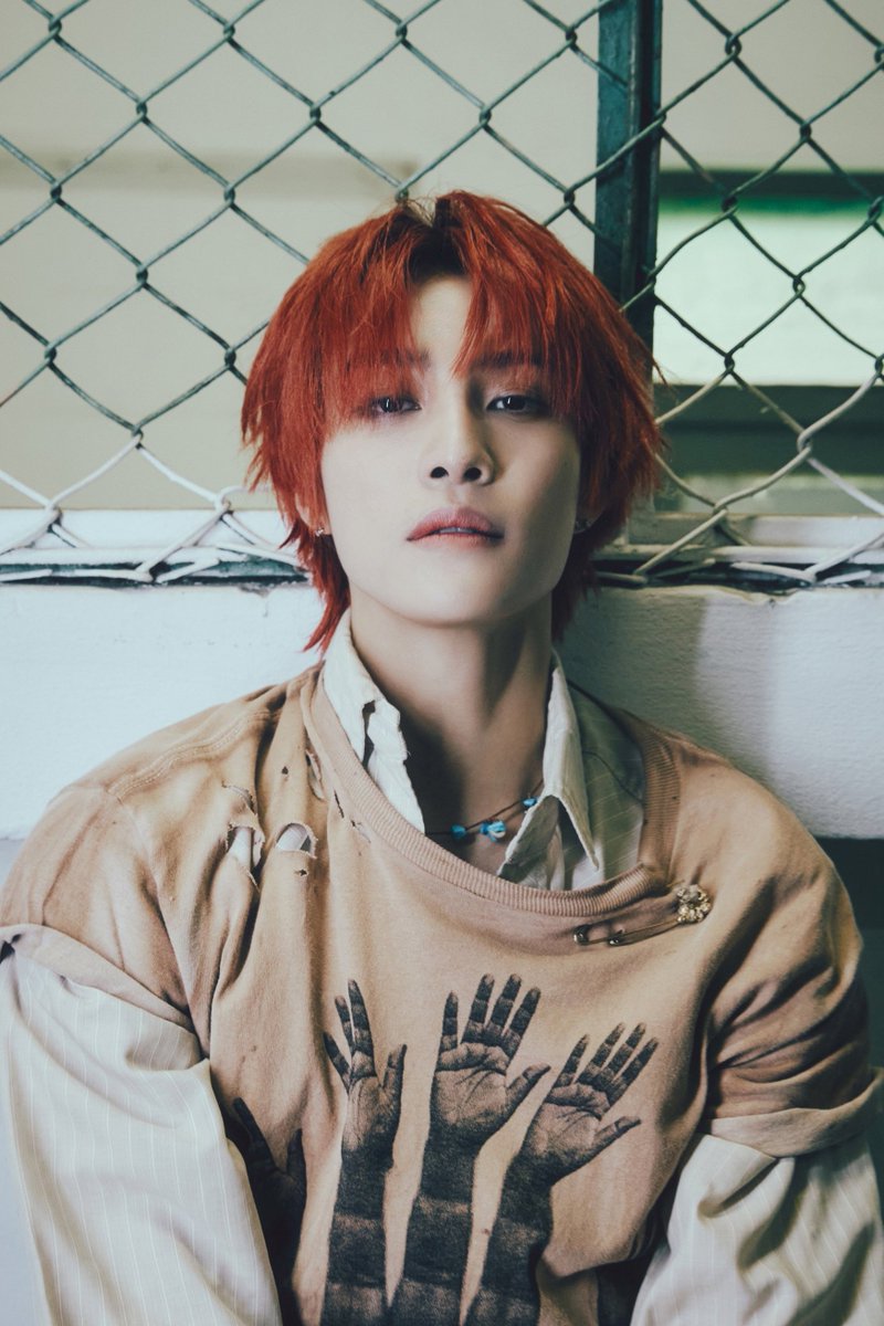 dejunmoons's tweet photo. yangyang's hair color looks so good on him like it really suits him well he looks fucking amazing https://t.co/T5t1MyQAzX