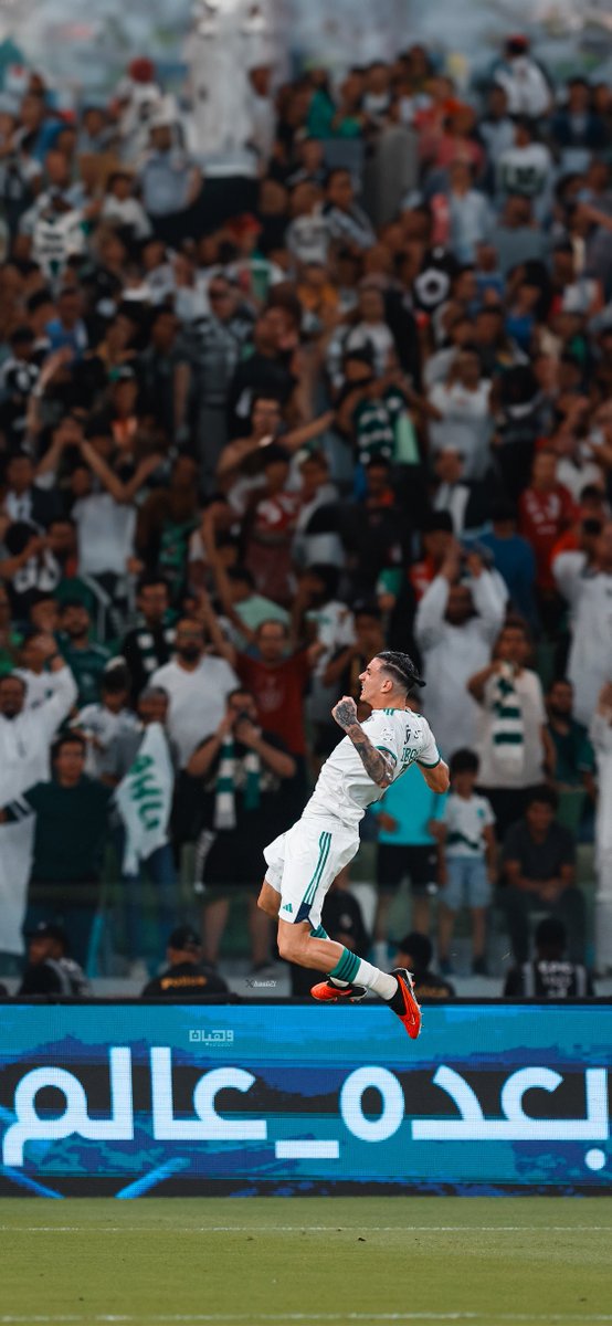 basli21's tweet image. 4K #Wallpapers 
   └📂 #RoshnSaudiLeague 
      └📂 #AlAhli