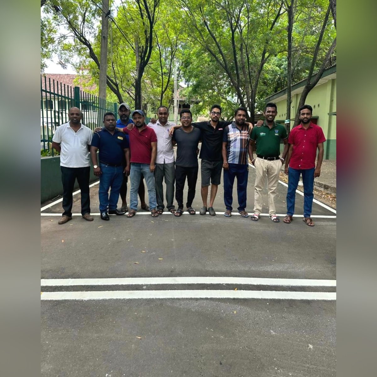StAnnesLK's tweet photo. Members from the 2001 batch recently came together to make fresh surface markings on the College roads investing around 300K.
#StAnnesLK | #Annites https://t.co/LB7YMq8imA