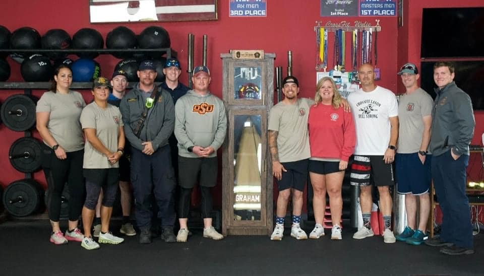 mckinneytxfire's tweet image. Honoring the legacy of McKinney Fire Capt Jamie 'Bull' Graham at the 343 Throwdown. Graham competed in the annual crossfit event for years. This year, McKinney Firefighters competed in his honor. The proceeds benefitted the Graham family. #firefighter #sweatandtears #mckinneyfire