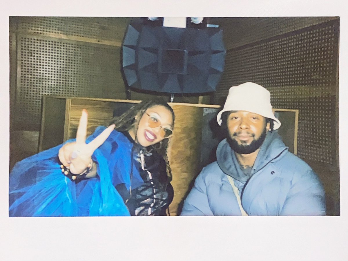 suziAnalog's tweet image. BIG FAX! Brooklyn was pure magic this weekend 🔊🔥✨

S/o @stillmovingco @rockysnyda @SCRAAATCH202 @sayesystem  + the 1 &amp;amp; only @lizadye for the heat 🏁