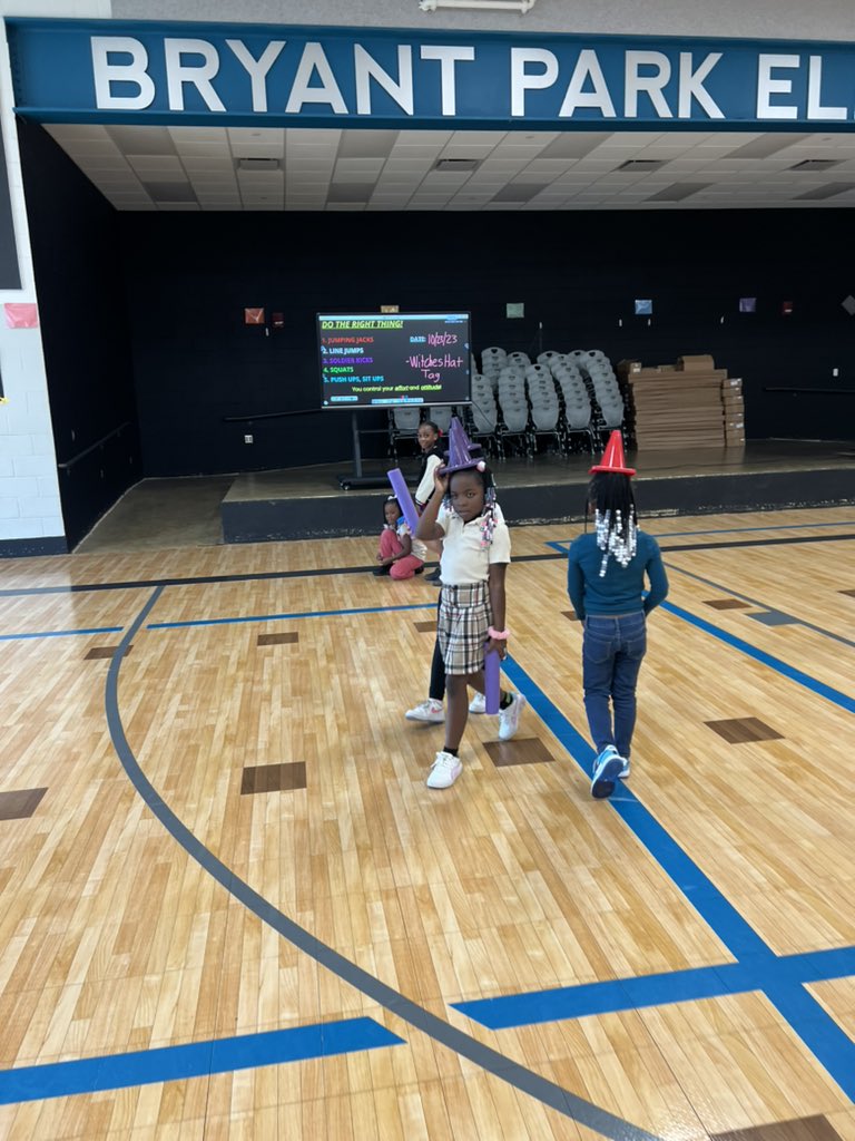 Witches hat tag is a big hit!