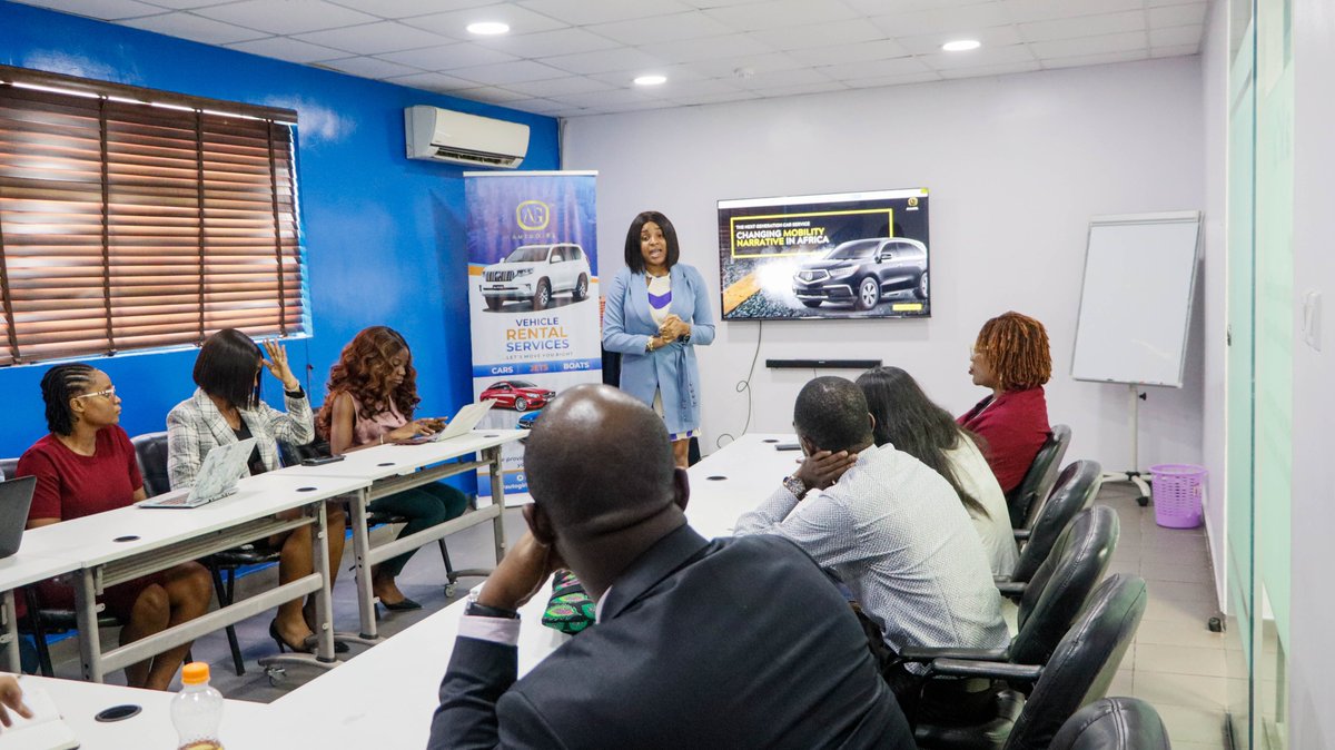 Growth4Her's tweet photo. Last week, a delegate from the #AFAWA team visited Chinazom Arinze of @AutoGirlNG - one of the incredible beneficiaries of the Growth4Her initiative.

#Growth4Her #EmpowerWomen #WomenEntrepreneurs #SuccessStories #AutoGirl https://t.co/M6vUNPhwny