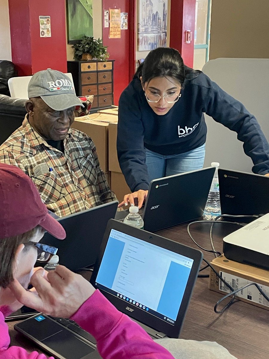 BHA_Boston's tweet photo. Residents at Maryellen McCormack and Franklin Field are hard at work in @TechGoesHome computer classes, lead by @Northeastern student instructors #techgoeshome #DigitalEquity https://t.co/1FS5OUkeRJ