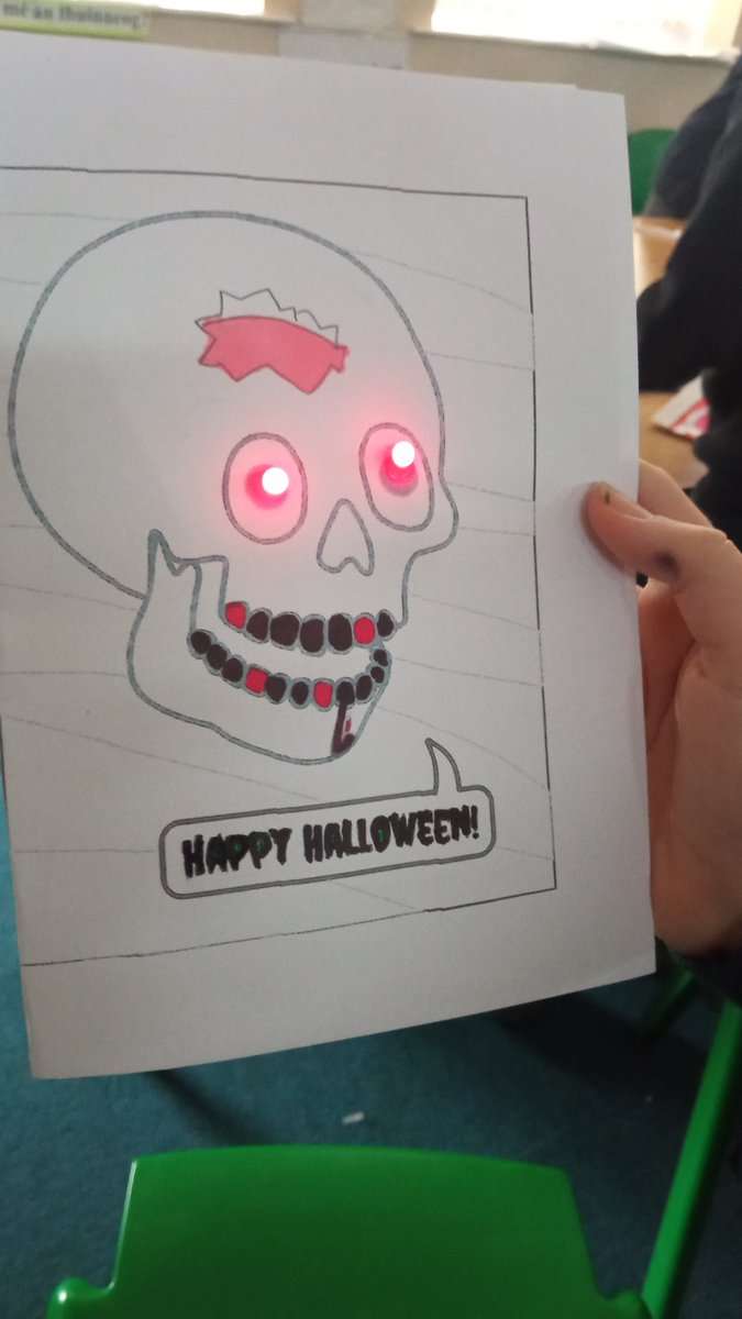 firekit's tweet image. Some fantastically spooky #Halloween cards created by @ScoilChonaill today as they explored simple circuits and parallel circuits
#electricity #papercircuit
@OidePrimarySTEM @EdCentreDonegal #Donegal