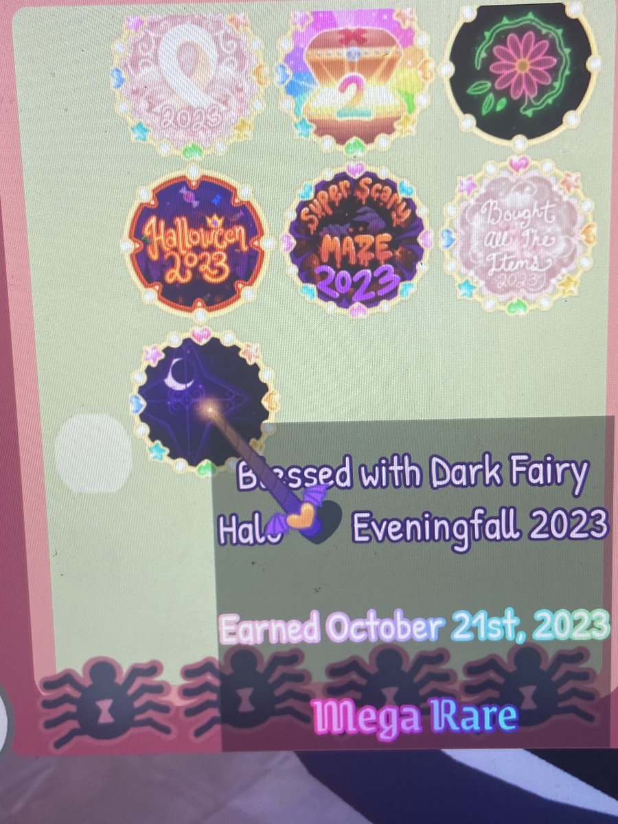 ST4RTUN3Z's tweet photo. Won my first halo two days ago!! Dark Fairy Halo Eveningfall!
#royalehigh #royalehighhalloween #royalehighhalo #darkfairyhalo #eveningfall #hal23 #halloween #royallween #newhalo https://t.co/azv7Eqdeqo