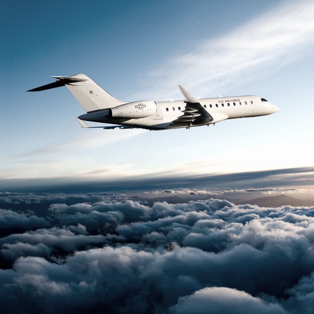 Bombardier's tweet photo. #BombardierDéfense est fière d'être un partenaire de confiance de l'@usairforce pour le Battlefield Airborne Communications Node (BACN). Il s'agit du 7e avion #Global6000 livré pour servir de plateforme de transmission aéroportée unique et fiable. https://t.co/VA193Z8dsP https://t.co/LG4CPBsWFo