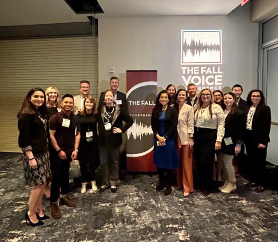 OhioStateENT's tweet photo. Our #Laryngology team this past weekend at the #Fallvoice conference 😍 https://t.co/dYYkJX3iTI