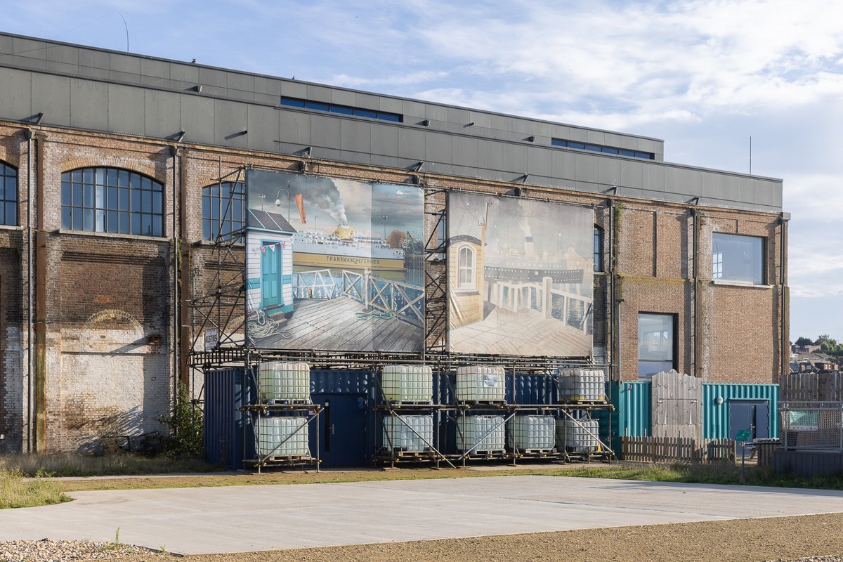 Wonderful piece from @gowithYamo exploring beloved Sussex artist Eric Ravilious. This is your last week to visit the giant billboard art trail, Following Ravilious, across Newhaven: gowithyamo.com/blog/intangibl…