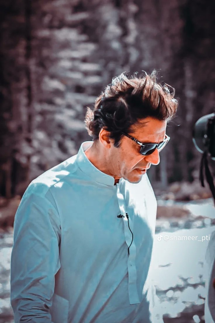 iArishaSheikh's tweet photo. He is Imran Khan, and he is NOT GUILTY. 

#AbsolutelyNotGuilty https://t.co/NvOg31MxdZ