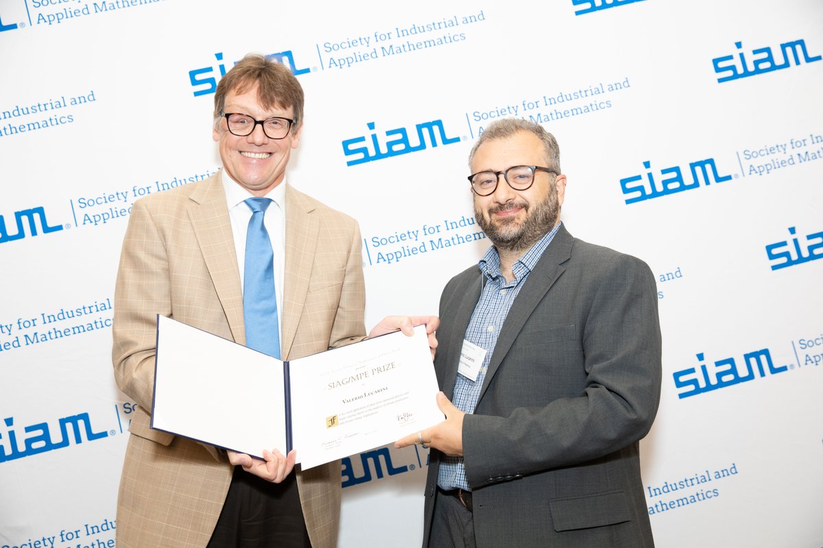 TheSIAMNews's tweet image. SIAM awards prizes to enhance the prestige of #AppliedMath, encourage research, &amp;amp; honor contributors. Nominations for 2024 SIAM Activity Group prizes in #DataScience, Discrete #Math, #Imaging, Mathematics of Planet #Earth, &amp;amp; Nonlinear Waves by Oct. 29! ➡️ siam.org/prizes-recogni….