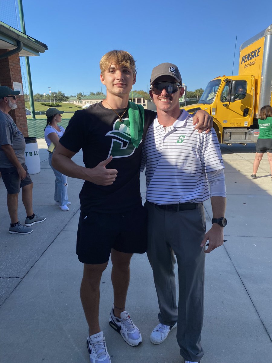 SstefanWLudwig's tweet photo. Had an amazing time yesterday at Stetson getting to meet some great people and great coaches, beyond grateful for the experience! #thankyoulord @CoachDomoYoung @colin_kicker14 @coachbkyoung @CoachDHayes1 @CoachChMac @StetsonFootball #GoHatters https://t.co/lZ4laMLfzC