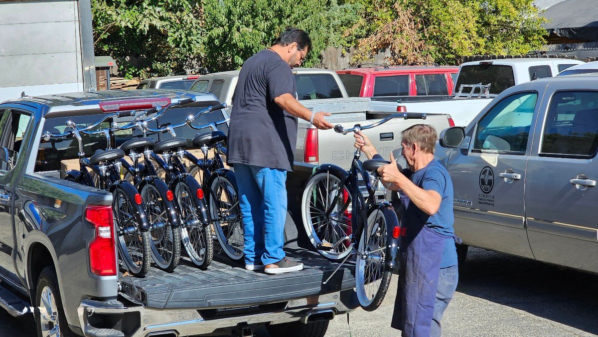 vrmhope's tweet photo. Recently, @visaliabreakfast donated 120 bikes that needed to be put together for @visaliaemergencyaidcouncil to hand out to kids in our community. 🚲 Here at VRM, we believe in “Local Supporting Local” in every way that we can! https://t.co/o1M0WhbYUf