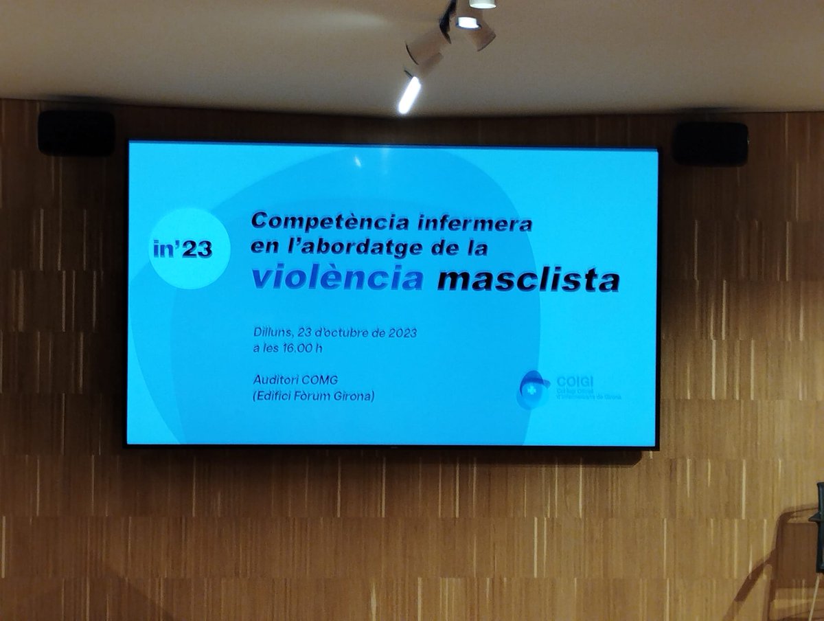 COIGIrona's tweet photo. ➡️Estem a punt per començar la jornada In23 al @coigirona
💟"Competència infermera en l'abordatge de la violència masclista"
Ens presenta la Jornada el Sr. David Cámara, vocal de la Junta de Govern del @coigi

🔝No us ho podeu perdre!
#JornadaIn23
#infermera
#violènciamasclista https://t.co/zpZKcOPgRq