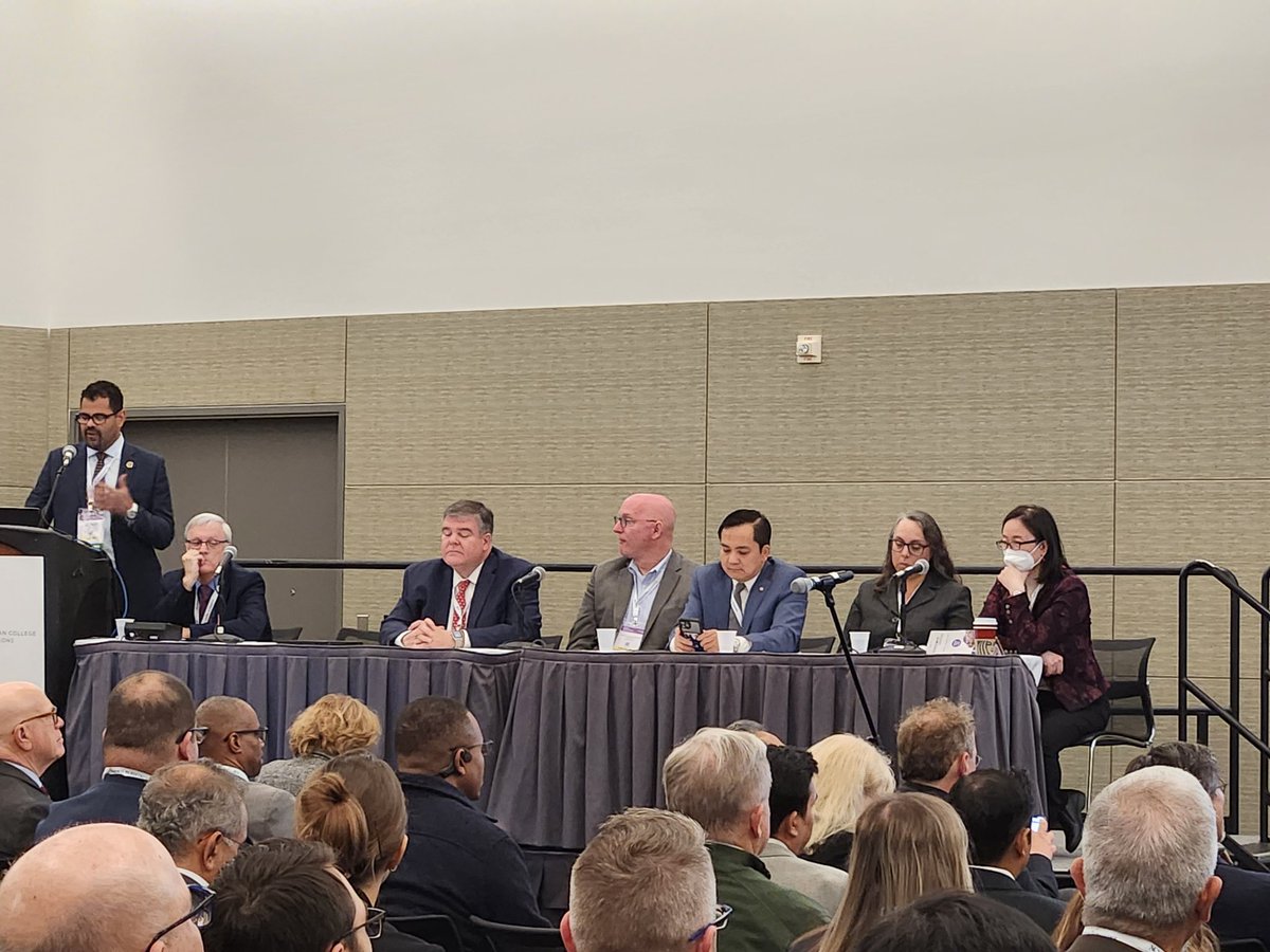 Critical Care + Surgery = @SCCM_Surgery !!! Great to see a full room for such important topics at #ACSCC23. @SCCM @AmCollSurgeons