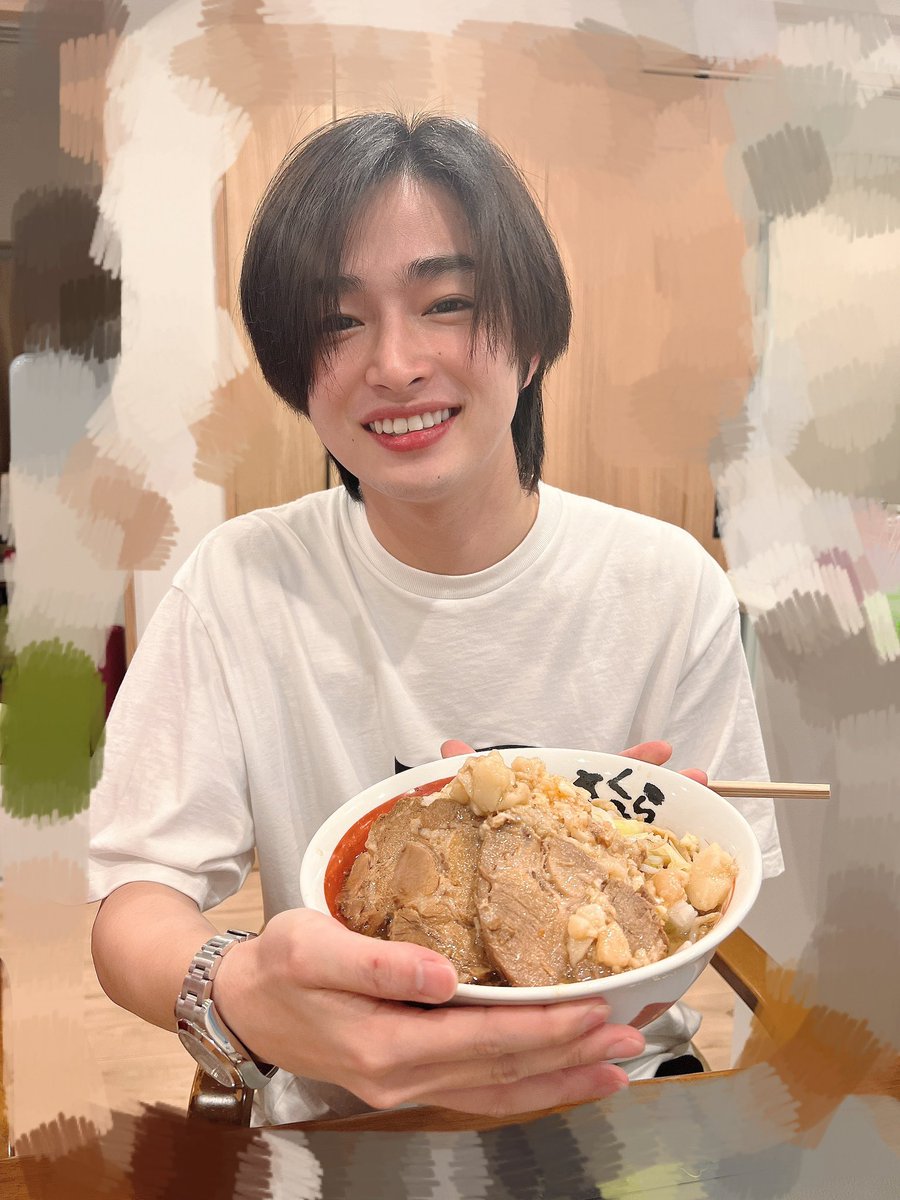 komiyario_1119's tweet photo. 25歳最後のご飯は一緒に。

おめでとう！ https://t.co/PCHCtC5NS4