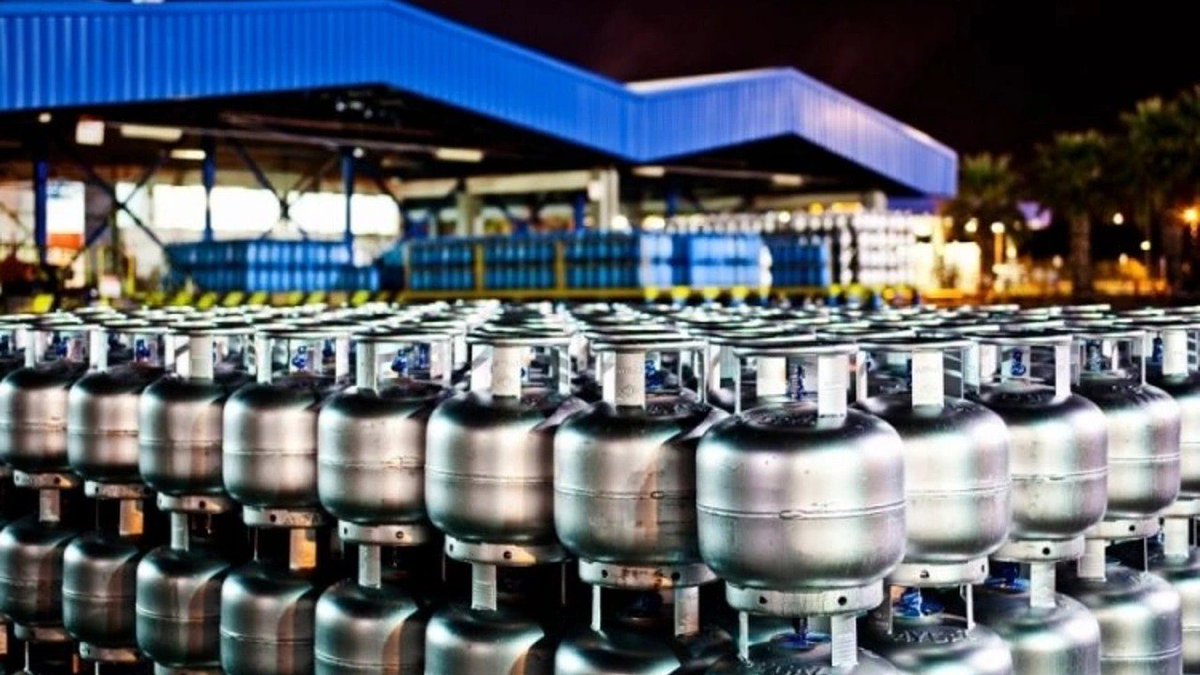 finansingundemi's tweet image. Tüp fiyatlarına zam #Bizimgaz #İpragaz #Aygaz #tüp #tüpfiyatları #tüpezam - finansgundem.com/haber/tup-fiya…