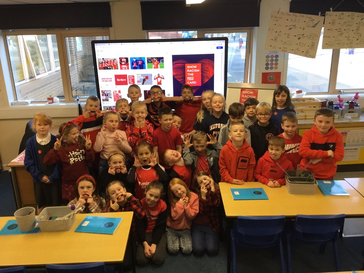 Hadrian_Park's tweet image. 3A all dressed in red to show our support for Show racism the red card day! We had a great chat about racism and learnt how often racism takes place❗️🔴 #enthusiasticelephants #year3 #3A