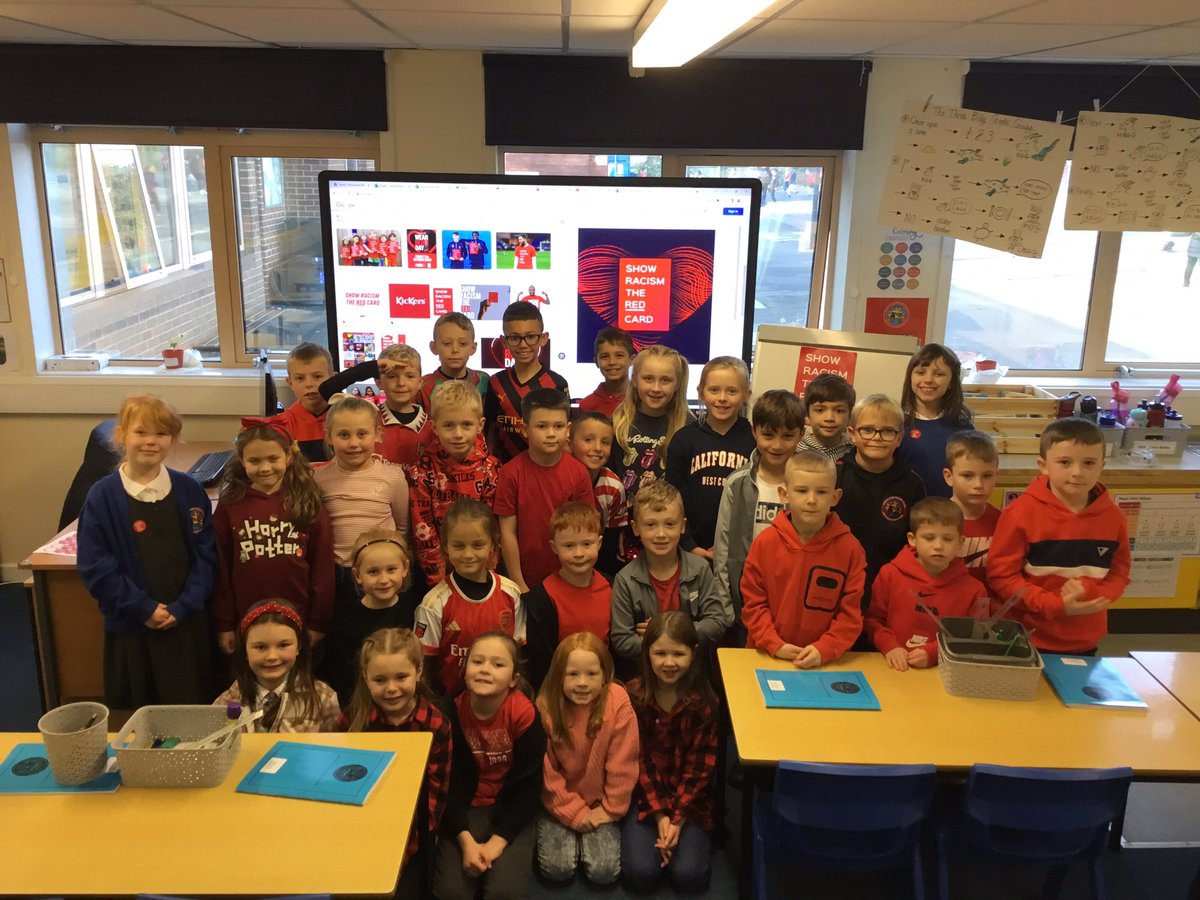Hadrian_Park's tweet image. 3A all dressed in red to show our support for Show racism the red card day! We had a great chat about racism and learnt how often racism takes place❗️🔴 #enthusiasticelephants #year3 #3A