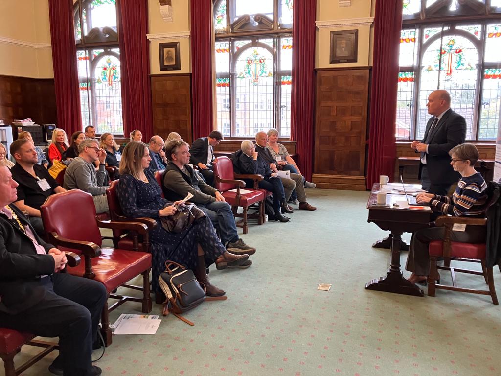 RBBCMayor's tweet image. Great to be invited to the @ReigateGuild meeting, presenting Spencer Cooper with his well deserved volunteer award and then listening to what’s happening in Reigate
#Wokingforthecommunity
#gettinginvolved