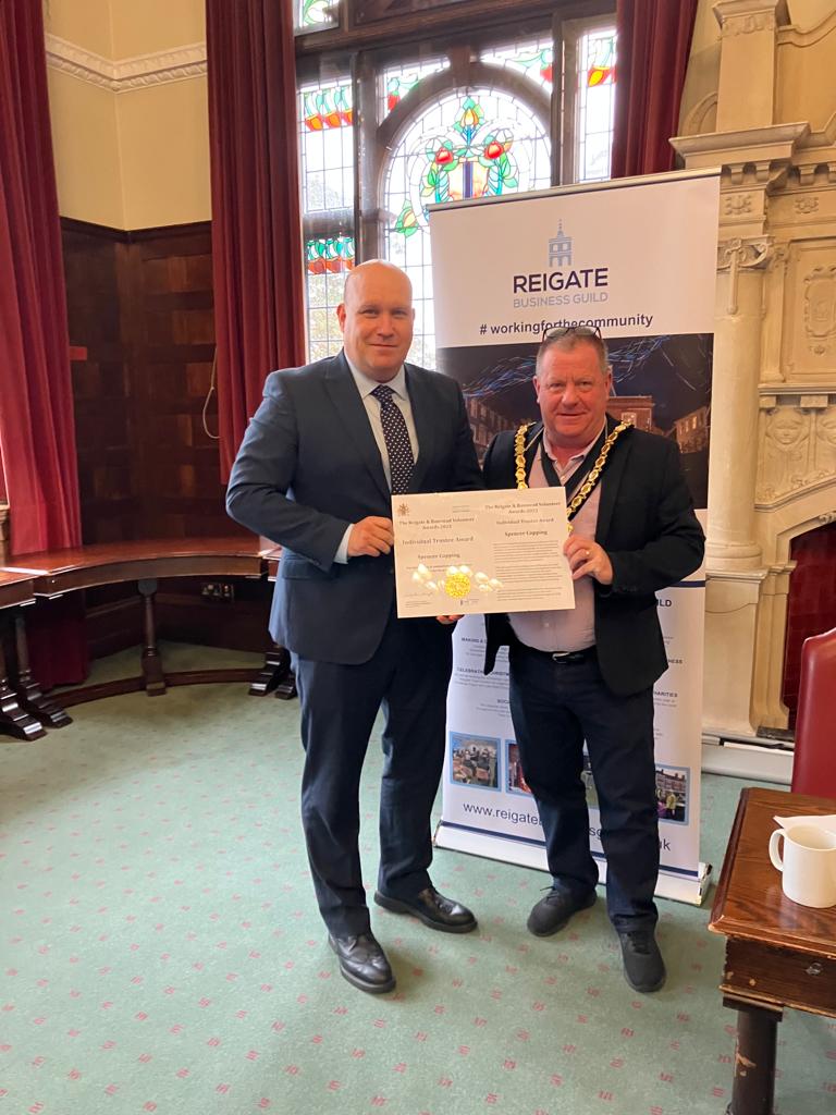 RBBCMayor's tweet image. Great to be invited to the @ReigateGuild meeting, presenting Spencer Cooper with his well deserved volunteer award and then listening to what’s happening in Reigate
#Wokingforthecommunity
#gettinginvolved
