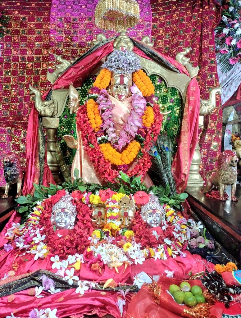 TaraTariniPith's tweet photo. ନବରାତ୍ରୀ ର ନବମୀ ଦିନ ରେ ମା' ଙ୍କ ସିଦ୍ଧିଦାତ୍ରୀ ବେଶ।
#Siddhidhatri (सिद्धिदात्री) Besa of Maa on the 9th day of #Navaratri
Jay Maa Tara Tarini 🚩🙏🌺 🌺🙏🚩
🪔🪔🪔🪔🪔🪔🪔🪔 https://t.co/mWIiuITG68