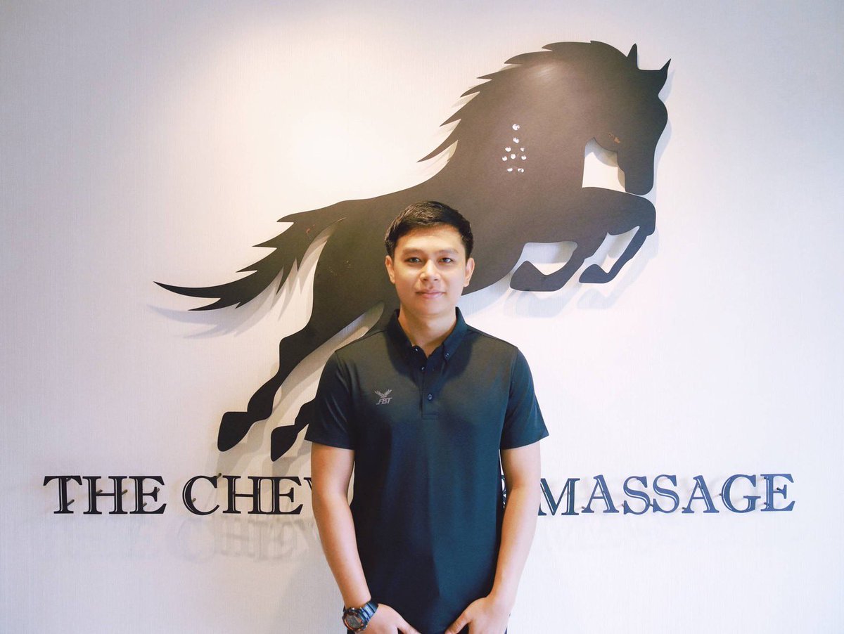 GUYMANMUN1's tweet photo. #เฮียกล้วยรีวิว วันนี้มาแนะนำ น้องกันต์ หมอนวดแห่งบ้าน @chinwanch กันครับ ล่าสุดเฮียไปนวดมา น้องจัดหนัก จัดเต็ม 💦 นวดดี รีดเส้นด้วยการใช้ข้อศอก ถามตลอดว่าปวดตรงไหน เน้นตรงดี บริการดีมาก นอกจากนวดดีแล้ว ขัดสคลับผิว ก็งานละเอียดมาก ทุกซอกทุกมุม แวะไปร้านน้องชินกันนะครับ https://t.co/Q2xlN1Akvi