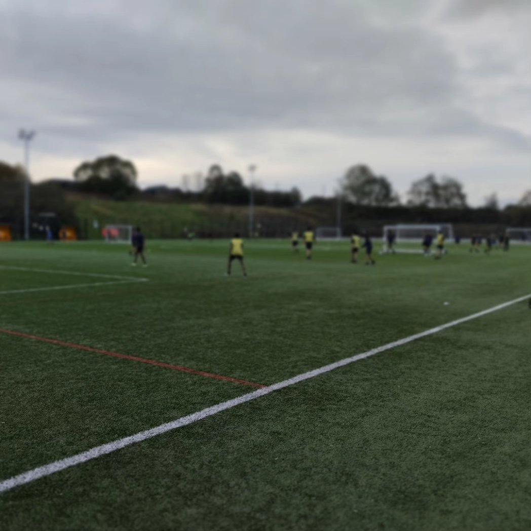 EssaHealth's tweet photo. Monday co-curricular 🏐⚽
Numbers remaining high throughout the half term 👏
#essahealth #teamessa #allwillsucceed #allwillbehealthy 💚💛 https://t.co/VxS8xzugT3