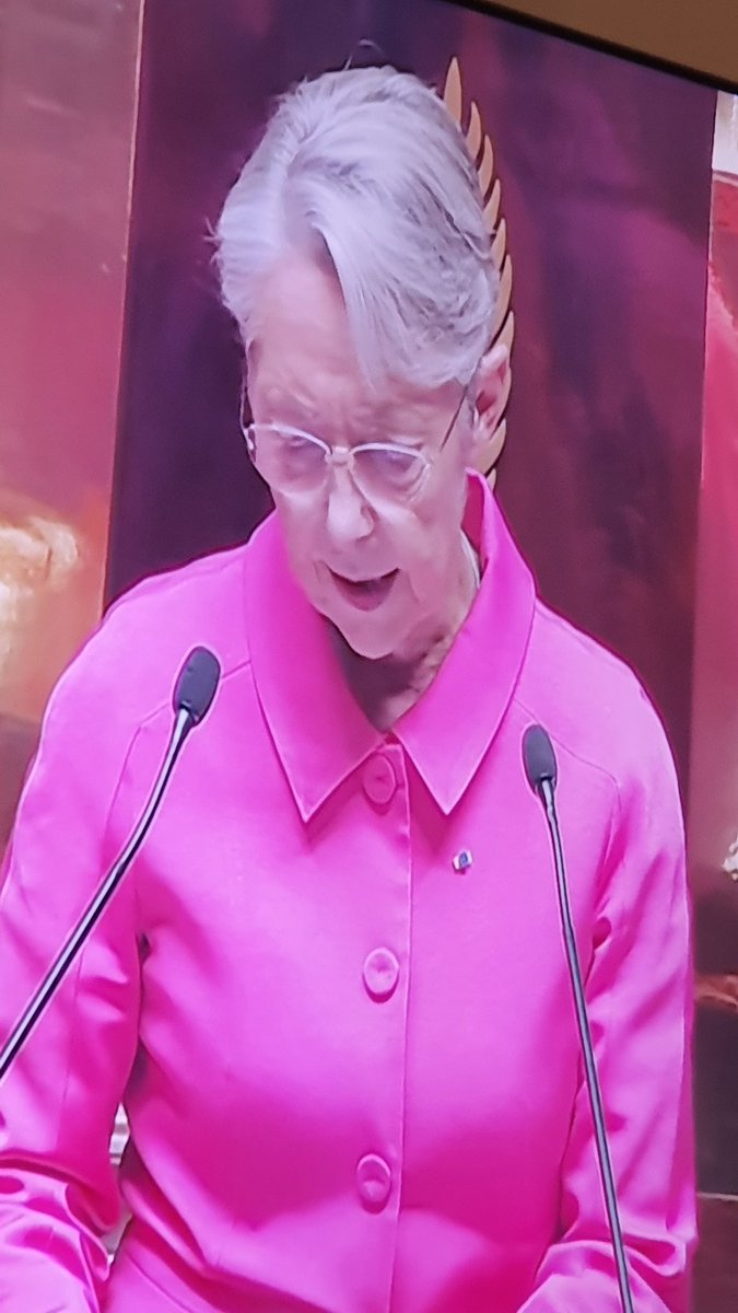 TaoufiqTahani's tweet image. Elle a passé son temps à justifier les crimes d'Israël en dédouanant son armée. 
Une première ministre qui fait abstraction de tous les crimes israéliens commis depuis 75 ans, et qui minimise les boucheries quotidiennes des forces israéliennes, n'est qu'une première sinistre.