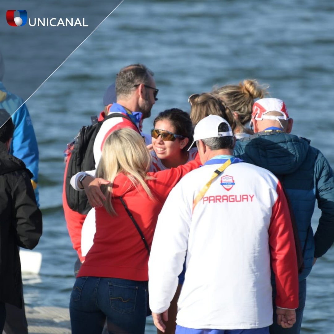 Unicanal's tweet photo. 🇵🇾 PARAGUAY, PARAGUAY 🇵🇾
▪️ Las compatriotas #AleAlonso y #NicolleMartinez lograron conseguir la medalla de bronce en remo, dos sin timonel (W2-). Las deportistas hicieron un tiempo de 07:21.19.
▪️ Esta es la primera medalla paraguaya en los Juegos Panamericanos Santiago 2023 🚣♀️🚣♀️🇵🇾🥉
🇵🇾 VAMOS PARAGUAY 🇵🇾
#Trece #SiempreConectados