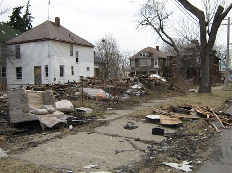DrBenDover22's tweet photo. @TBifford I can't believe what Israel has done to Gaza.

Oh wait.... That's Detroit

#FreeDetroit #Detroit_Under_Attack https://t.co/kc2cUlfP99