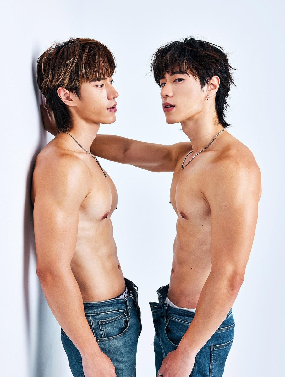 raikantopinico's tweet photo. 📸 Fotos de XiaEn y XiaDe, los gemelos de #HIStory3MODC de su photobook digital llamado "BROMANCE" https://t.co/3jAV8yqWsy