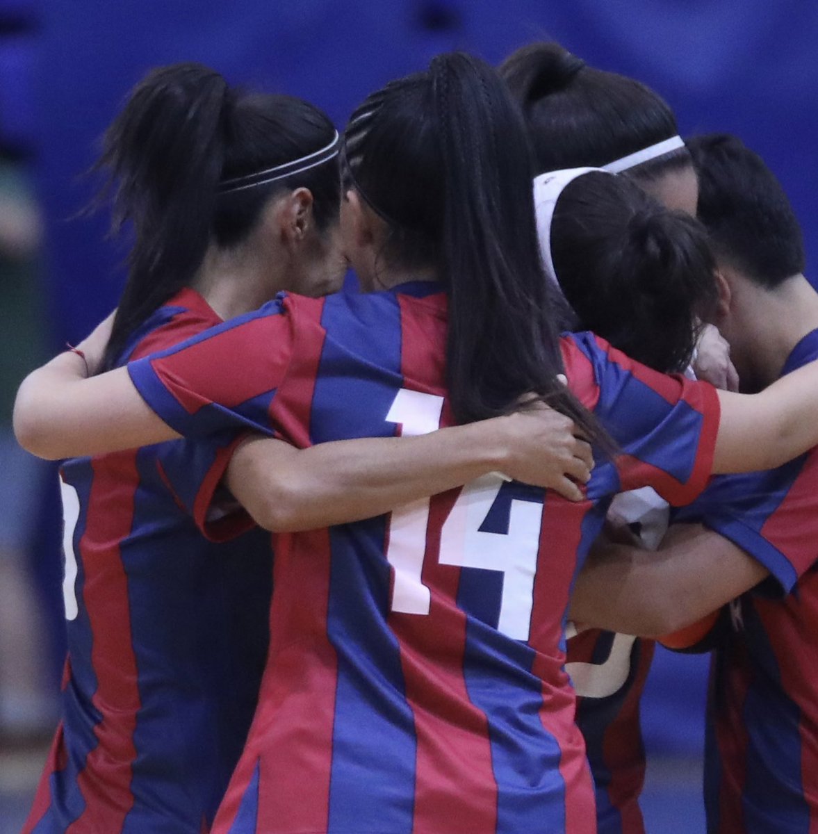 CASLAFFemenino's tweet photo. #Futsal💙❤️ ¡Venite a Boedo!

Mañana, las Santitas empiezan su recorrido en los playoffs 👊

🔜 Desde las 22, se enfrentarán a Boca Juniors, por el primer partido de los cuartos de final. ¡No faltes al Pando! https://t.co/nZ2ef2ND0B