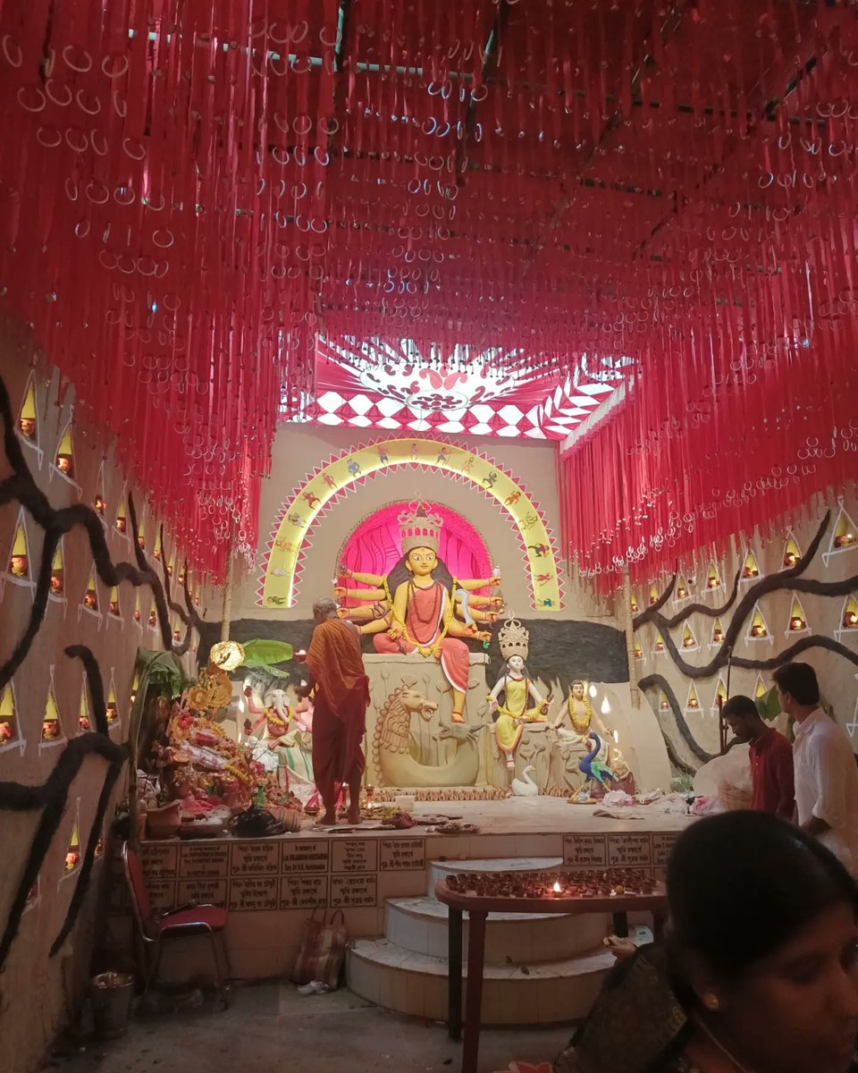 bookish_misha's tweet photo. Durga Puja 2023 @ Kharagpur https://t.co/ejom8JCkAG