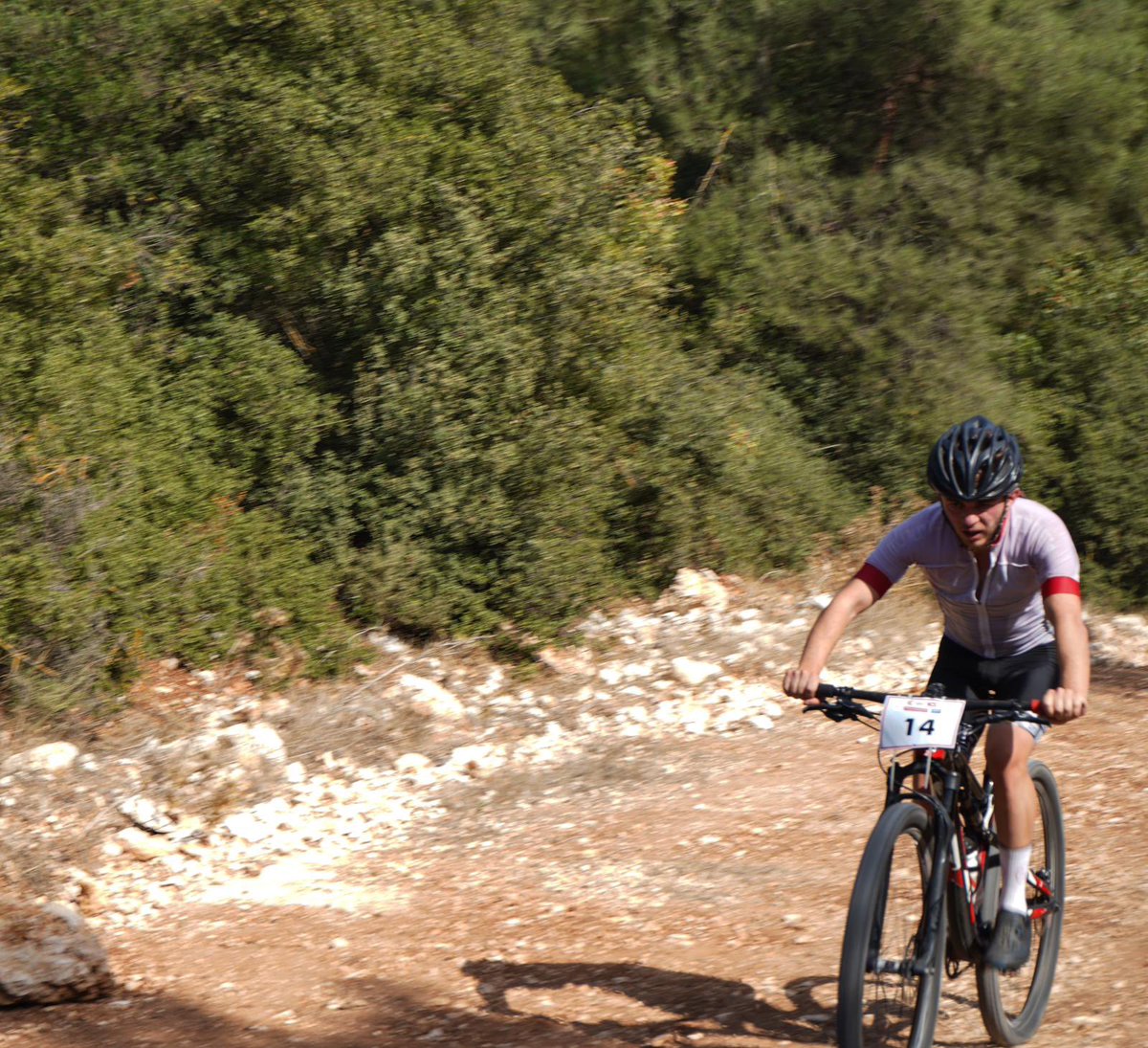 Madalyalı spor branşlarımıza bisiklet sporlarını da ekledik. Antrenörlük Eğitimi bölümü öğrencimiz Önder Demir, 22 Ekim'deki ÜNİLİG Dağ Bisikleti Yarışmasında 🥈 kazanarak hem Üniversitemiz tarihine geçti hem de büyük başarılarla onurlanacak bir branş tarihini başlattı. 👏