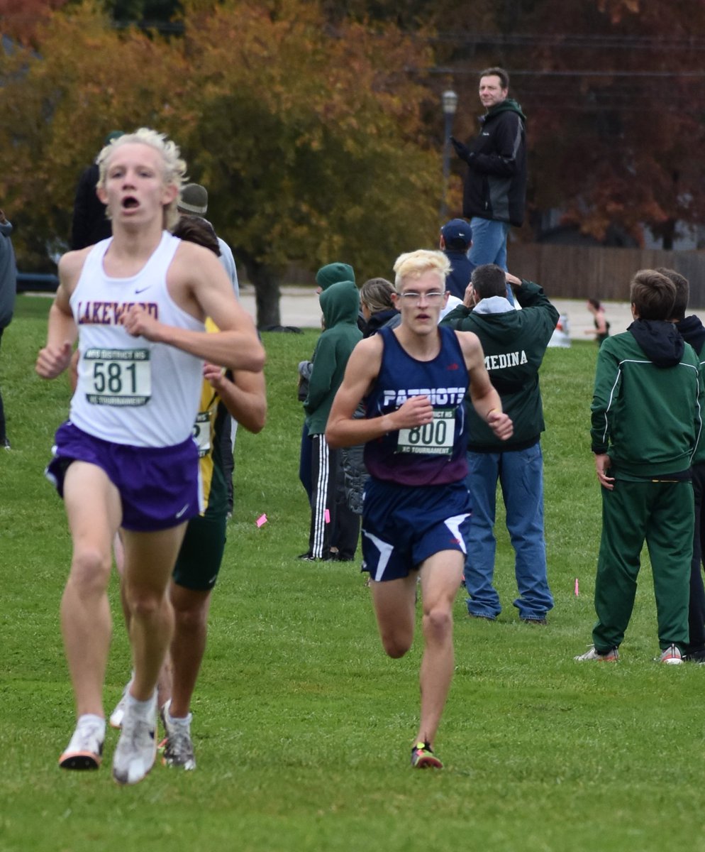 VFAthletics's tweet photo. Congratulations  VF Cross Country Runners! https://t.co/2XEGAhe7vm