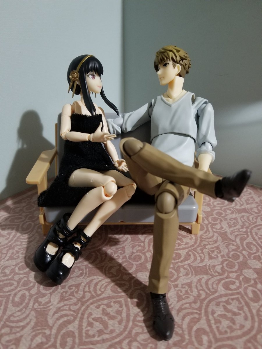 greenapple83166's tweet photo. 【お題】フリー

#ロイヨル 
#スパイファミリー   
ヨルさんのボディは #MS30

#夜のフィギュア撮影会 https://t.co/ukcBE60DAf