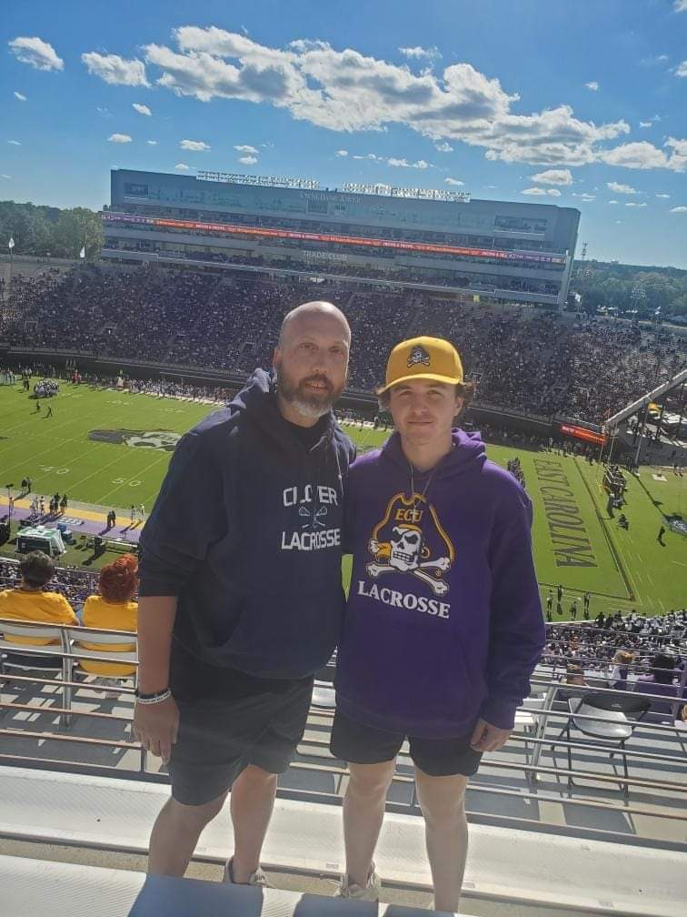 GarhartBrian's tweet image. Had a great time taking Brady to ECU for the game this past weekend.  Got to show him around campus, and  had lunch at the famous #Supdogs restaurant.