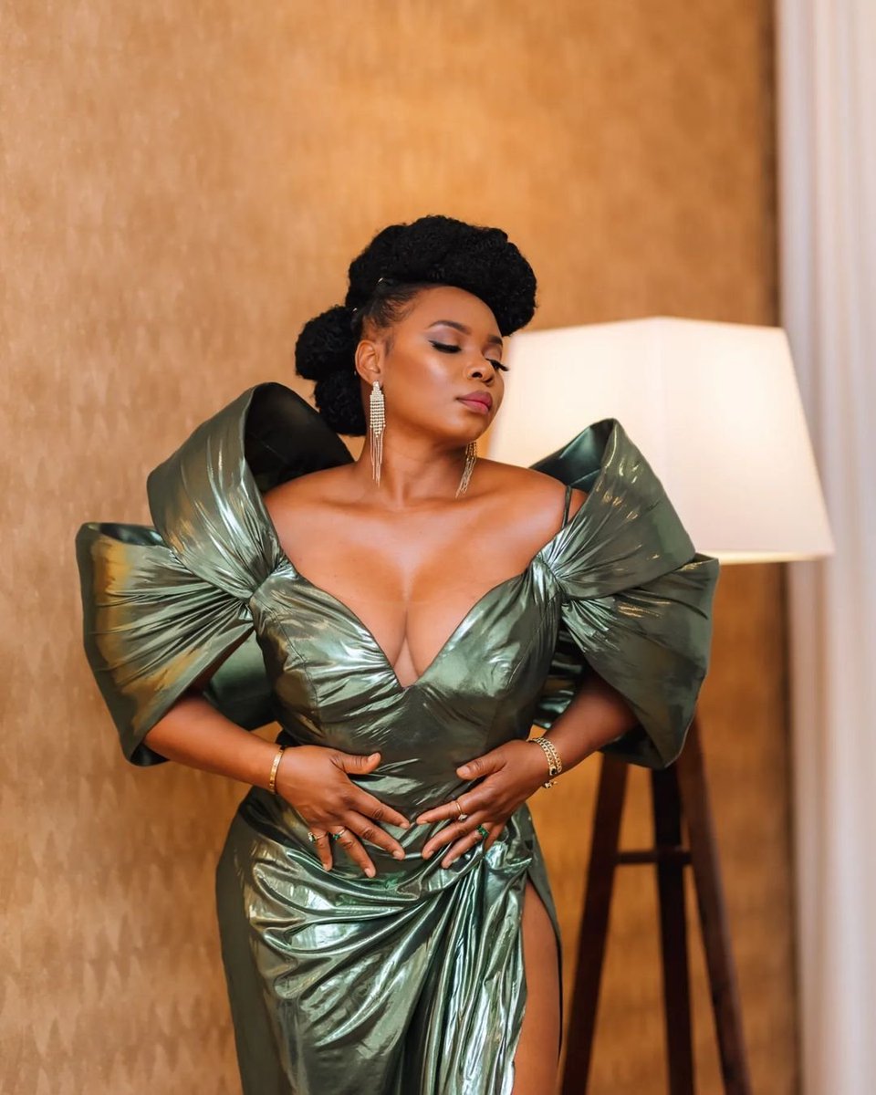 ✊🏾 yemialade tweet media