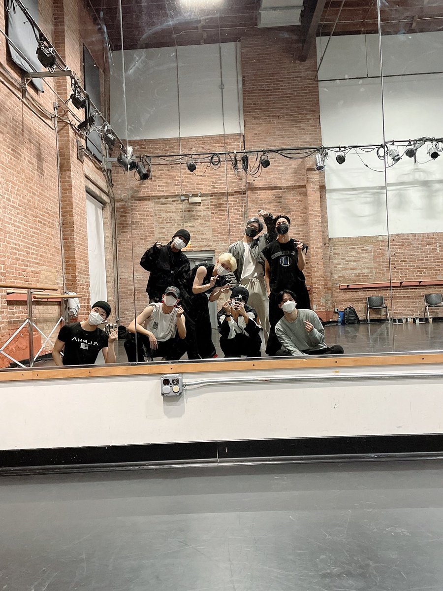 applejjonghauls's tweet photo. happy 5 years to my ateez ♥ 

5 YEARS WITH ATEEZ
#큰_항해가_펼쳐질_에이티즈5주년
#5YearsSailingwithATEEZ

#ATEEZ #에이티즈 @ATEEZofficial https://t.co/oiG25ATDcR