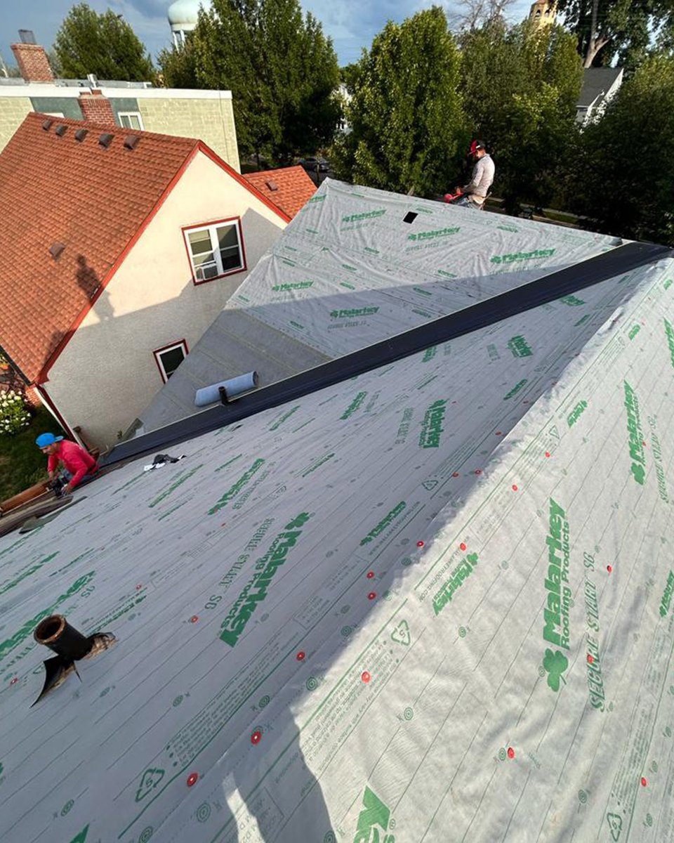 LightningRestMN's tweet photo. @MalarkeyRoofing offers some of the best options for your home’s protection. https://t.co/7luwVerc9h