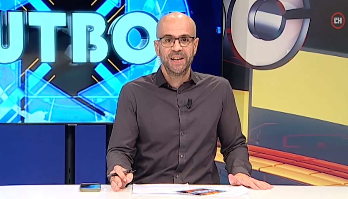 📺Aquest vespre, a les 20 h, nou programa!

⚽️L'Hospi cau a Olot i perd el liderat.
📸Presentació dels equips del <a href="/CELHospitalet/">CE L'Hospitalet</a>.
🏀Gran triomf del <a href="/cbhospitalet/">C.B. L'Hospitalet</a>. 
🏀Victòria del <a href="/KtolicBasket/">Bàsquet Centre Catòlic L'H</a>.
✨Nit de l'Esport i inici de Jocs Escolars.
🎙️Entrevista a <a href="/EJCanPi/">EJ CanPi ®</a>.