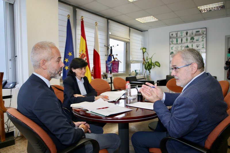 ✅ El Gobierno reconoce los quinquenios y sexenios de los ayudantes doctores y ayudantes de la Universidad de #Cantabria

👉🏻 La medida beneficiará a 126 ayudantes y los efectos económicos se desplegarán desde el 1 enero de 2022

ℹ️➡️ bit.ly/3tBmSxe