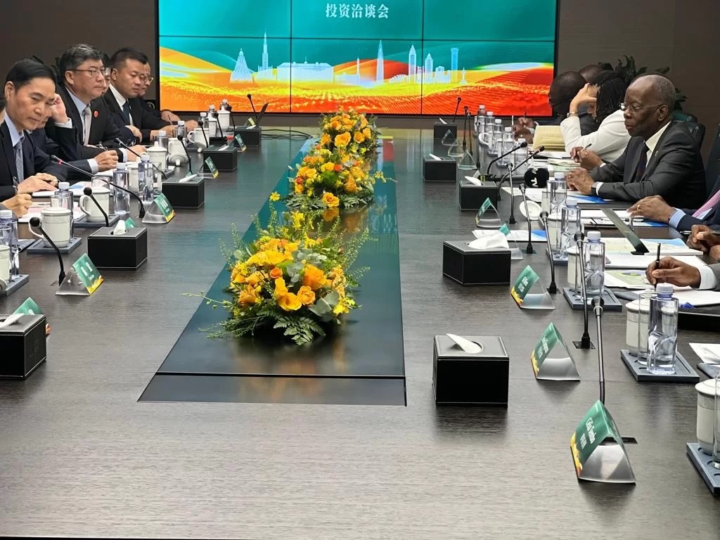 clubOmozambique's tweet photo. Chinese investors want to increase the capacity of the port of Beira, in Sofala province – RM
https://t.co/groI0fGIG1
#China #Mozambique #Moçambique #Mocambique #PortofBeira #BeiraPort #SADC #Africa https://t.co/VodfZIN5ZB