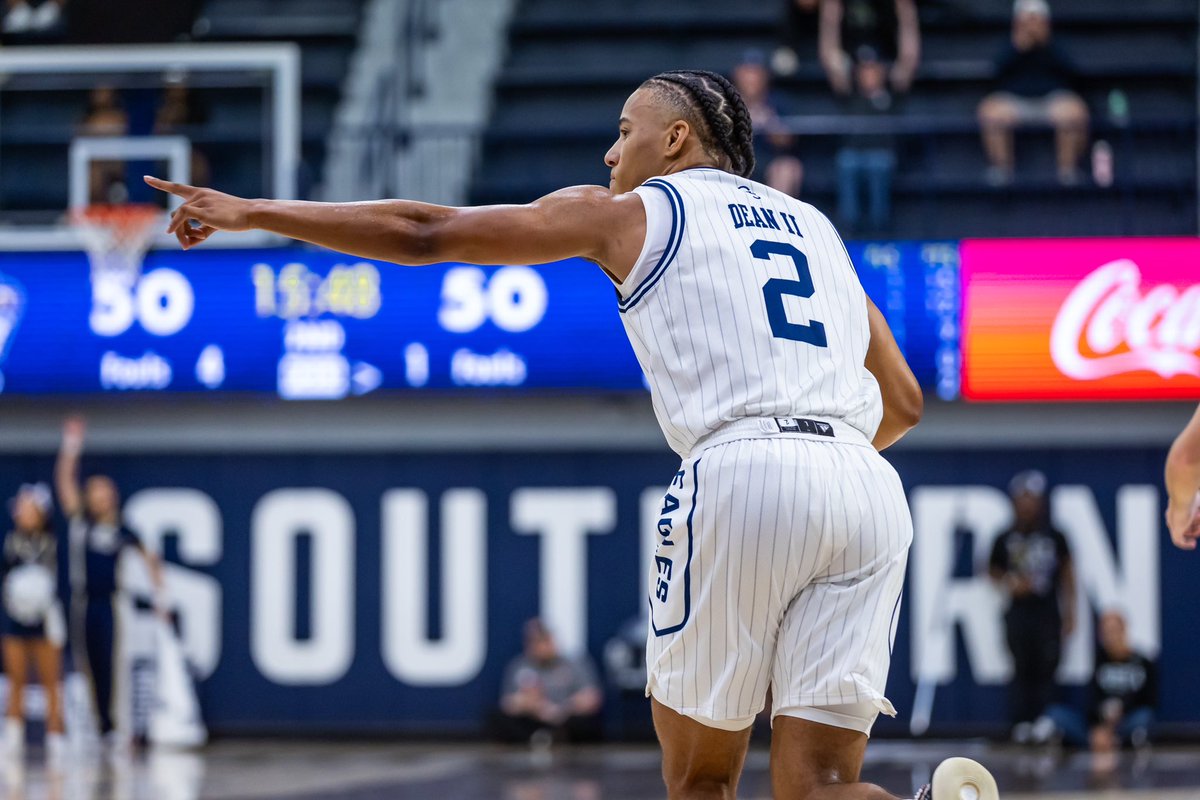 GSAthletics_MBB's tweet photo. Good to see some new faces take the court as Eagles for the first time 🫡
#HailSouthern https://t.co/sTrbzNkTKq