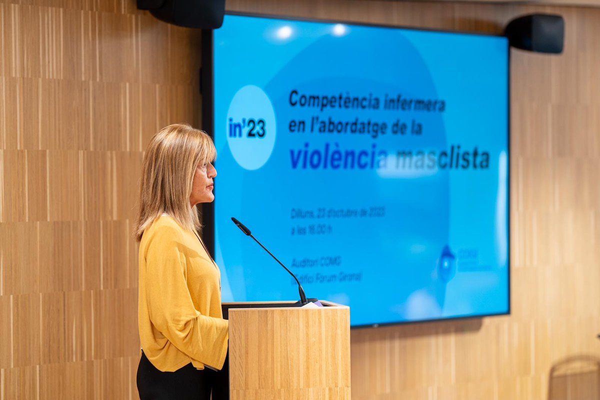 COIGIrona's tweet photo. ➡️Benvinguda institucional Sra Marta Casacuberta.
Directora dels Serveis Territorials del Departament d' Igualtat i Feminisme de Girona(Generalitat de Catalunya)

💟Informa dels recursos disponibles en el nostre territori 

#JornadaIn23
#violènciamasclista
#infermera https://t.co/wpGWBPOwl6
