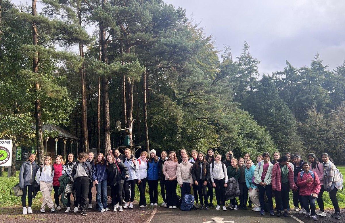 It’s nothing short of miraculous that the sun showed itself during the TY outing to Zipit today! A MASSIVE thank you to Mr Bergin, Mr Lee, and class teacher Ms O’Donovan, who all braved the elements to make sure everyone had a fantastic day. 🤛☔️🌤