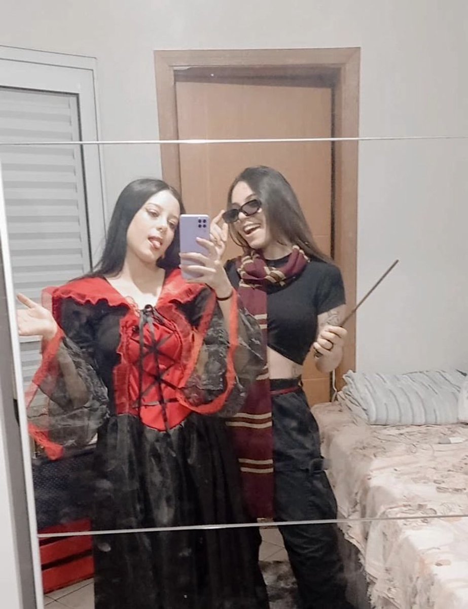 vaneraga's tweet image. Resumen del finde 🖤