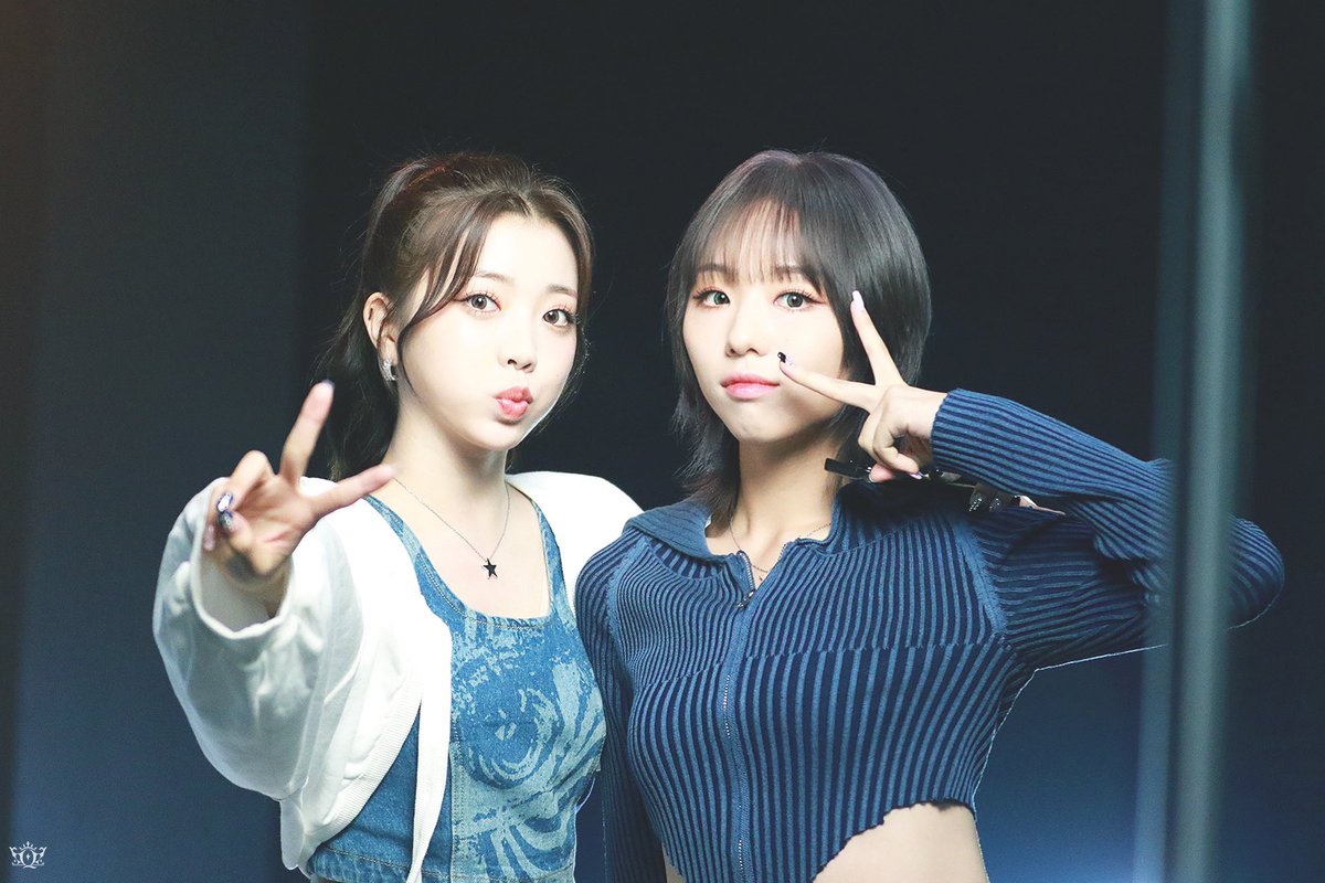Queenz_Eye's tweet photo. [👑]

경🩵축 퀸즈아이 데뷔 1주년 경🩵축

1년 동안 퀸즈아이에게 많은 사랑과 응원을 준 아이큐, 감사합니다! 앞으로도 아이큐에게 자랑스러운 퀸즈아이가 될 수 있도록 열심히 하겠습니다! 사랑해요 아이큐 🩵
#QueenzEye #퀸즈아이 #퀸즈아이_1주년_축하해 https://t.co/eyBS11TEzg
