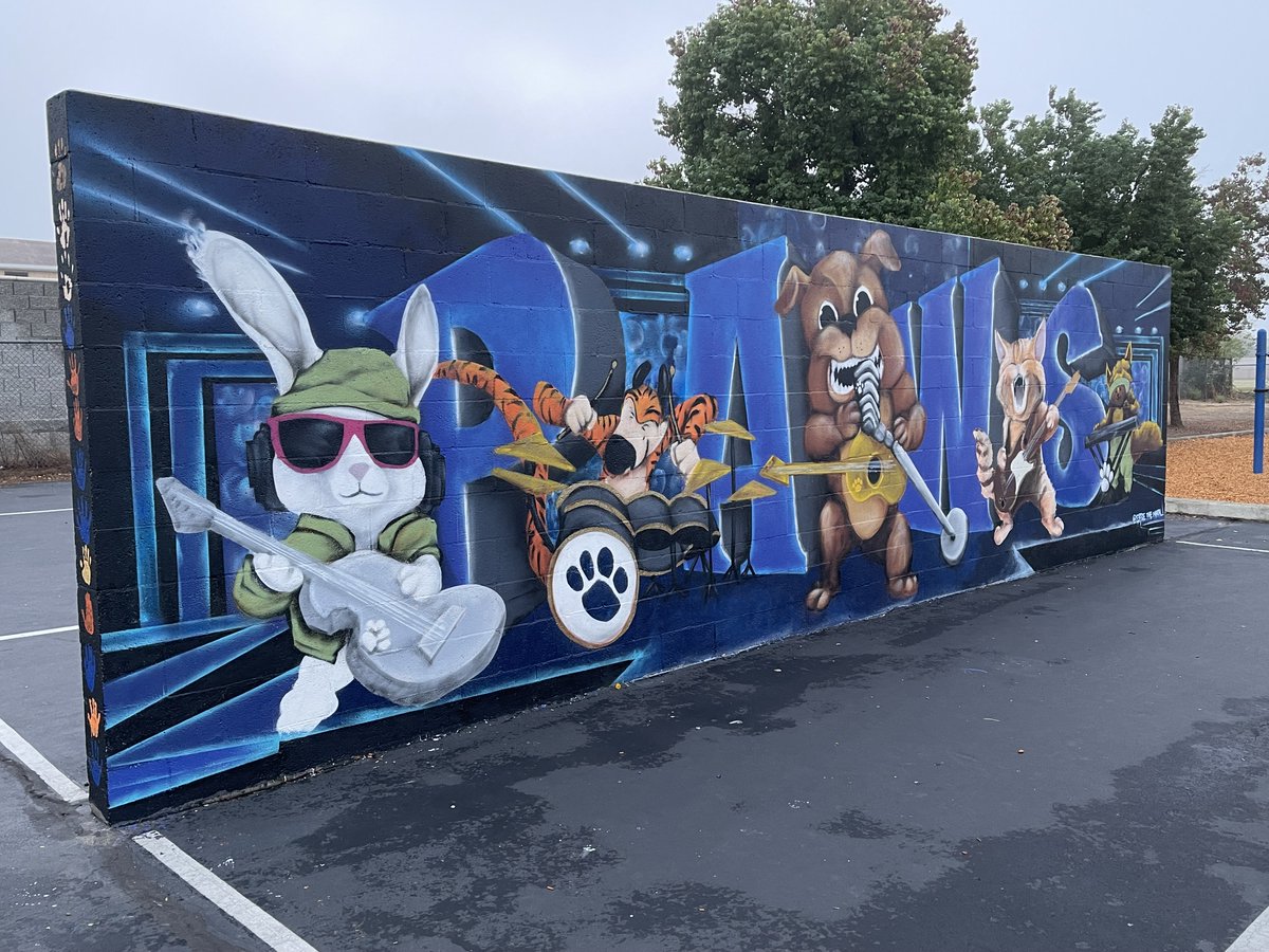 RocklinUnified's tweet image. Rocklin Elem. partnered w/a muralist to create this piece to encourage students to Problem Solve, Always Care, Work Hard and Show Respect every day! Thanks to grant funding from Arts Council of Placer County &amp;amp; Blue Line Arts Club! 
Segment: trst.in/VDLIq6
#rusdPROUD